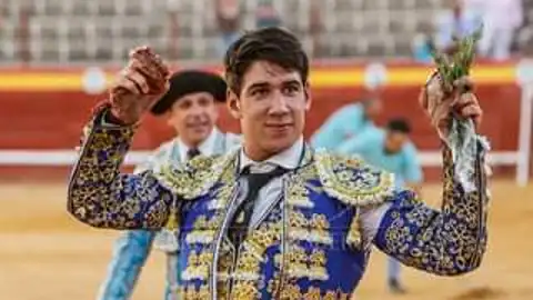 Aaron Infantes Aaron Infantes