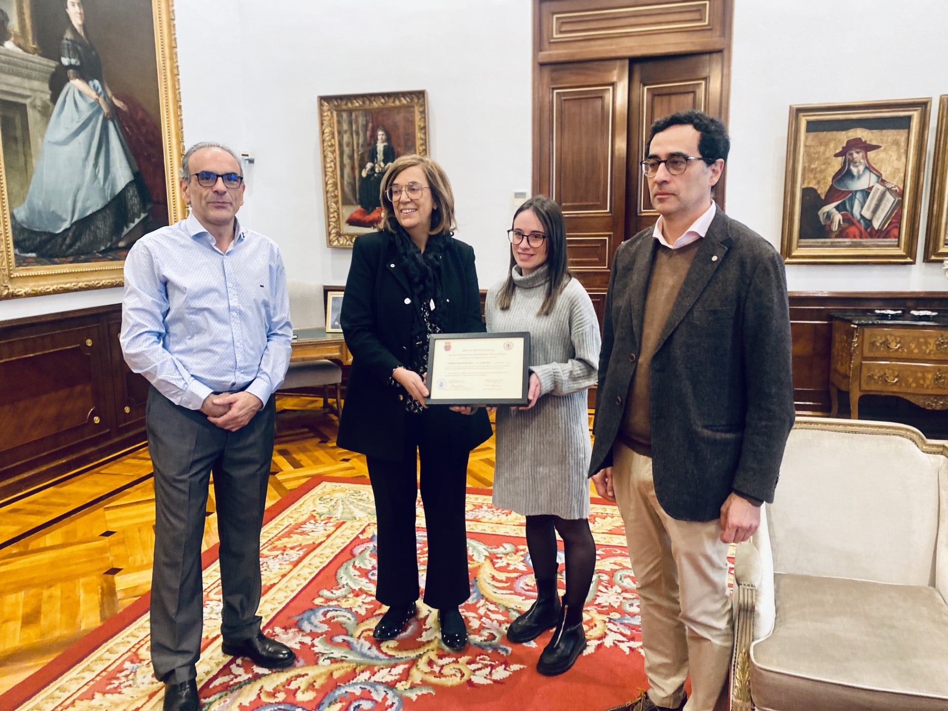 Diputación de Palencia premia a Sandra Ruíz Martínez mejor expediente académico de la Escuela Universitaria de Enfermería Diputación de Palencia premia a Sandra Ruíz Martínez mejor expediente académico de la Escuela Universitaria de Enfermería