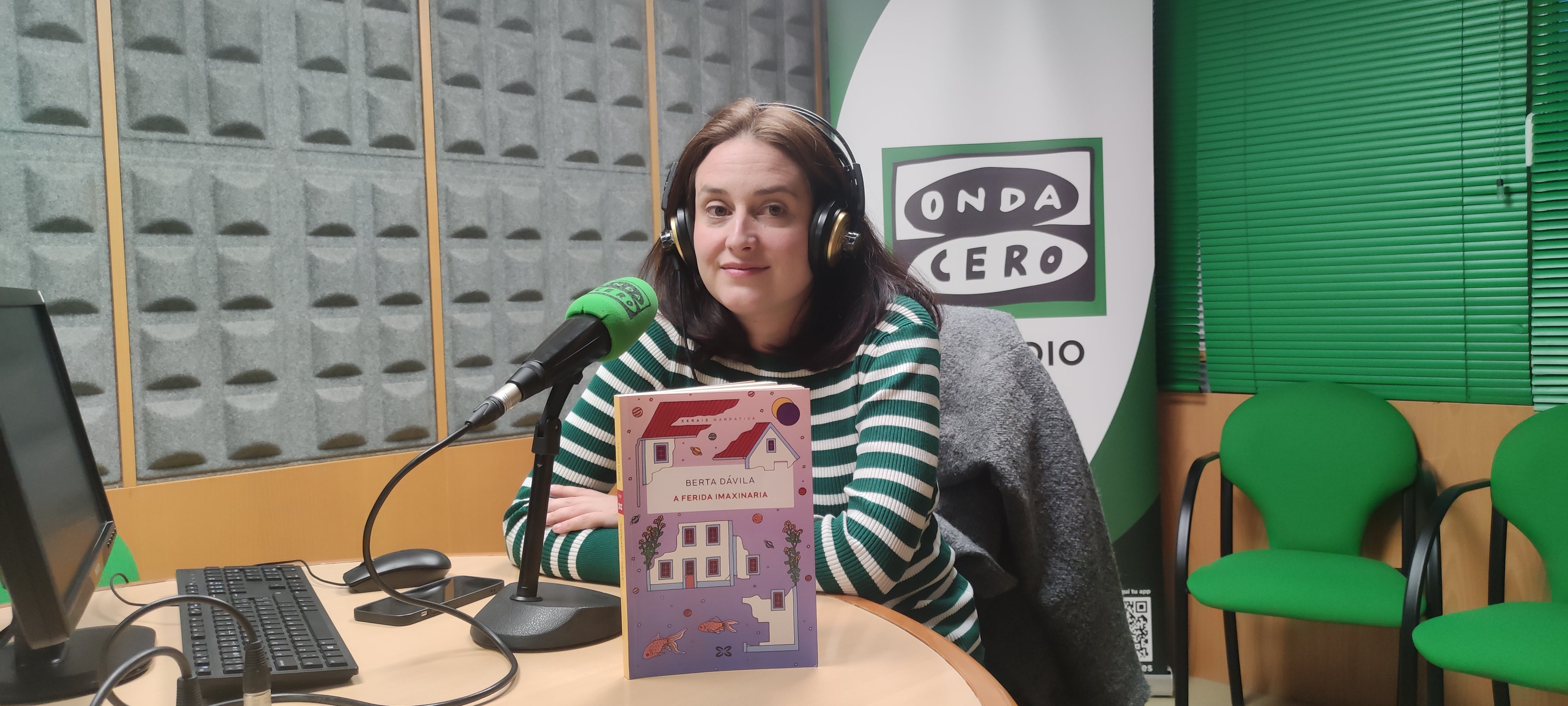 Berta Dávila: “A novela sempre ten que quitarlle un punto de melodrama á vida para que sexa crible” Berta Dávila: “A novela sempre ten que quitarlle un punto de melodrama á vida para que sexa crible”