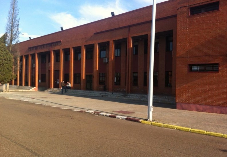 Detenida la pareja de un preso intentando introducir drogas en la cárcel de Badajoz Detenida la pareja de un preso intentando introducir drogas en la cárcel de Badajoz