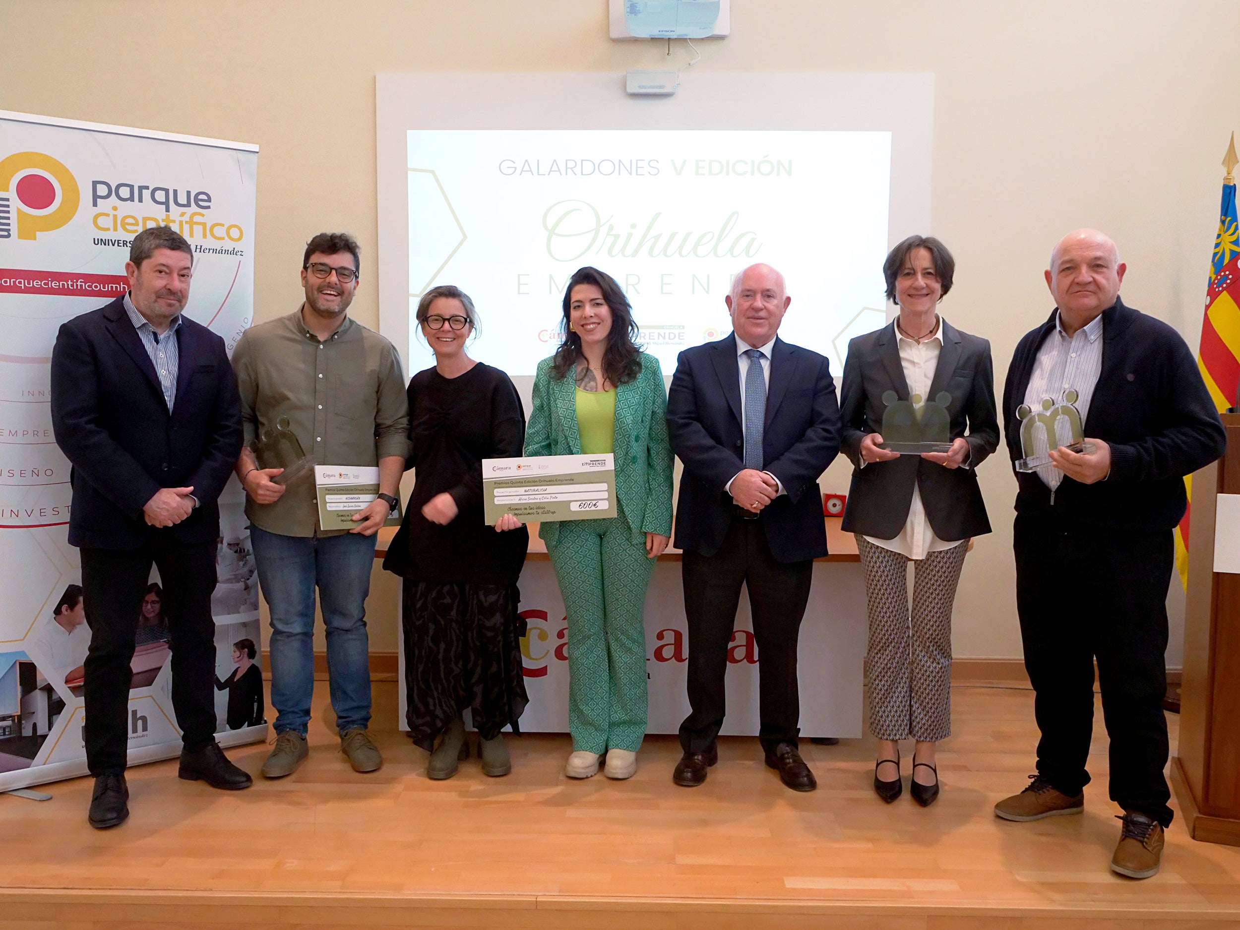 El Parque Científico de la UMH y la Cámara de Comercio entregan los Premios 'Orihuela Emprende' El Parque Científico de la UMH y la Cámara de Comercio entregan los Premios 'Orihuela Emprende'