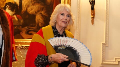 La Reina Camilla de Inglaterra en febrero de 2024