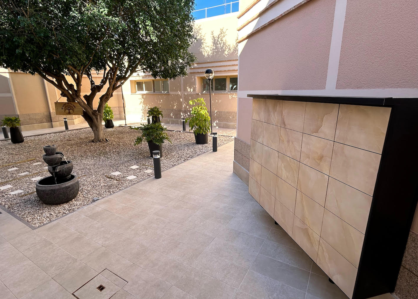El tanatorio de la Marina Baixa permitirá depositar las cenizas de seres queridos, incluidas mascotas, en sus instalaciones El tanatorio de la Marina Baixa permitirá depositar las cenizas de seres queridos, incluidas mascotas, en sus instalaciones