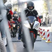 Una moto en El Puerto de Santa María durante la Motorada Una moto en El Puerto de Santa María durante la Motorada
