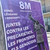 Un cartel reivindicativo en la manifestación del 8M en Barcelona Un cartel reivindicativo en la manifestación del 8M en Barcelona