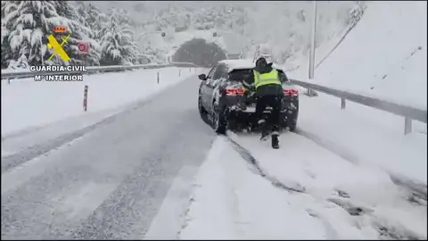 Imágenes del temporal a su paso por León, A-6 punto kilométrico 431 Imágenes del temporal a su paso por León, A-6 punto kilométrico 431