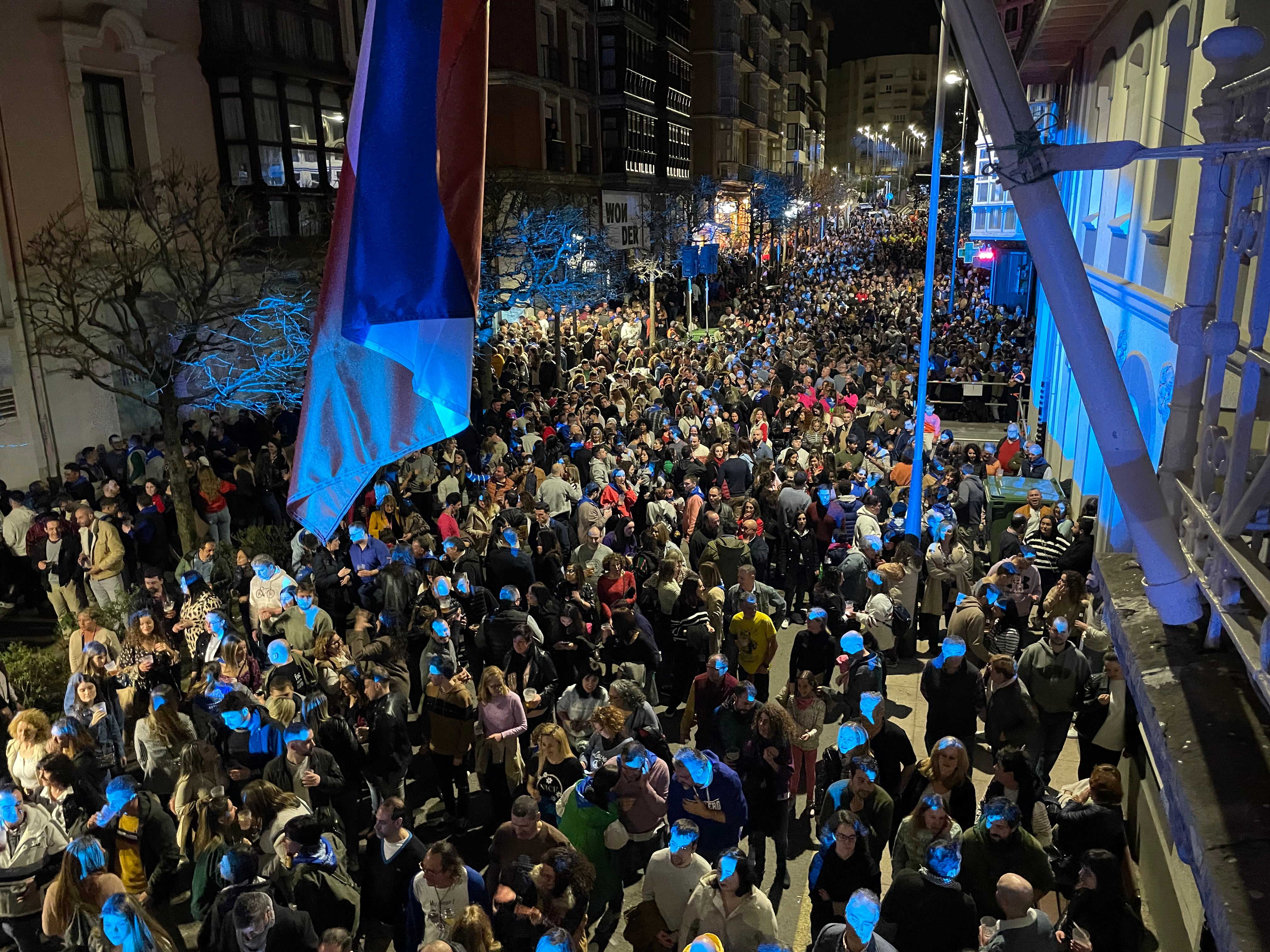 Astillero pone en marcha un servicio de autobús municipal gratuito y una lanzadera nocturna especial durante las fiestas Astillero pone en marcha un servicio de autobús municipal gratuito y una lanzadera nocturna especial durante las fiestas