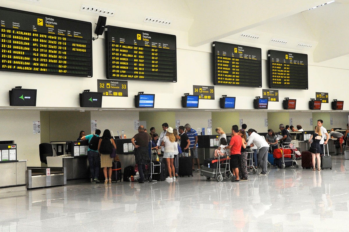 El Aeropuerto de Menorca, el mejor de Europa entre 2 y 5 millones de pasajeros El Aeropuerto de Menorca, el mejor de Europa entre 2 y 5 millones de pasajeros