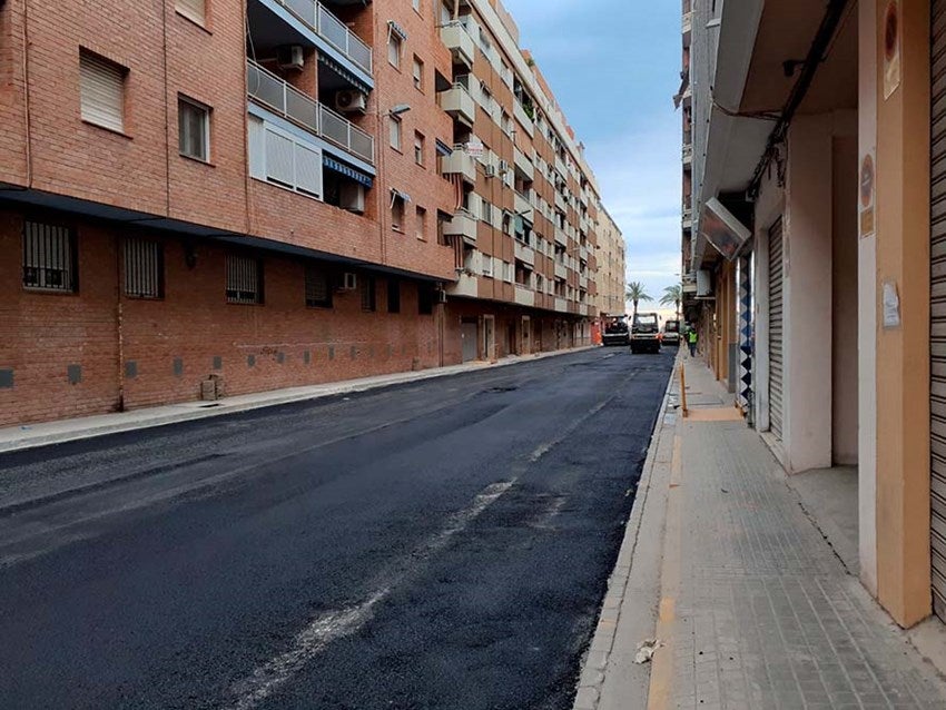 El Ayuntamiento de Sagunto refuerza el mantenimiento y la limpieza de las calles El Ayuntamiento de Sagunto refuerza el mantenimiento y la limpieza de las calles