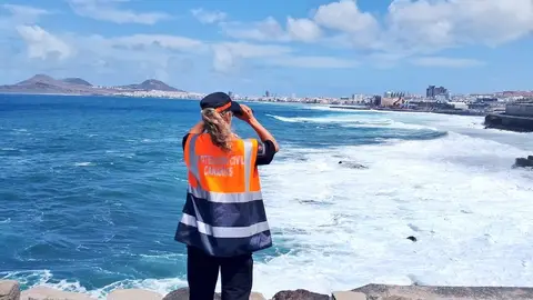 Amplio dispositivo de búsqueda para encontrar a dos menores desaparecidos en la costa de Las Palmas de Gran Canaria desde hace varios días Amplio dispositivo de búsqueda para encontrar a dos menores desaparecidos en la costa de Las Palmas de Gran Canaria desde hace varios días