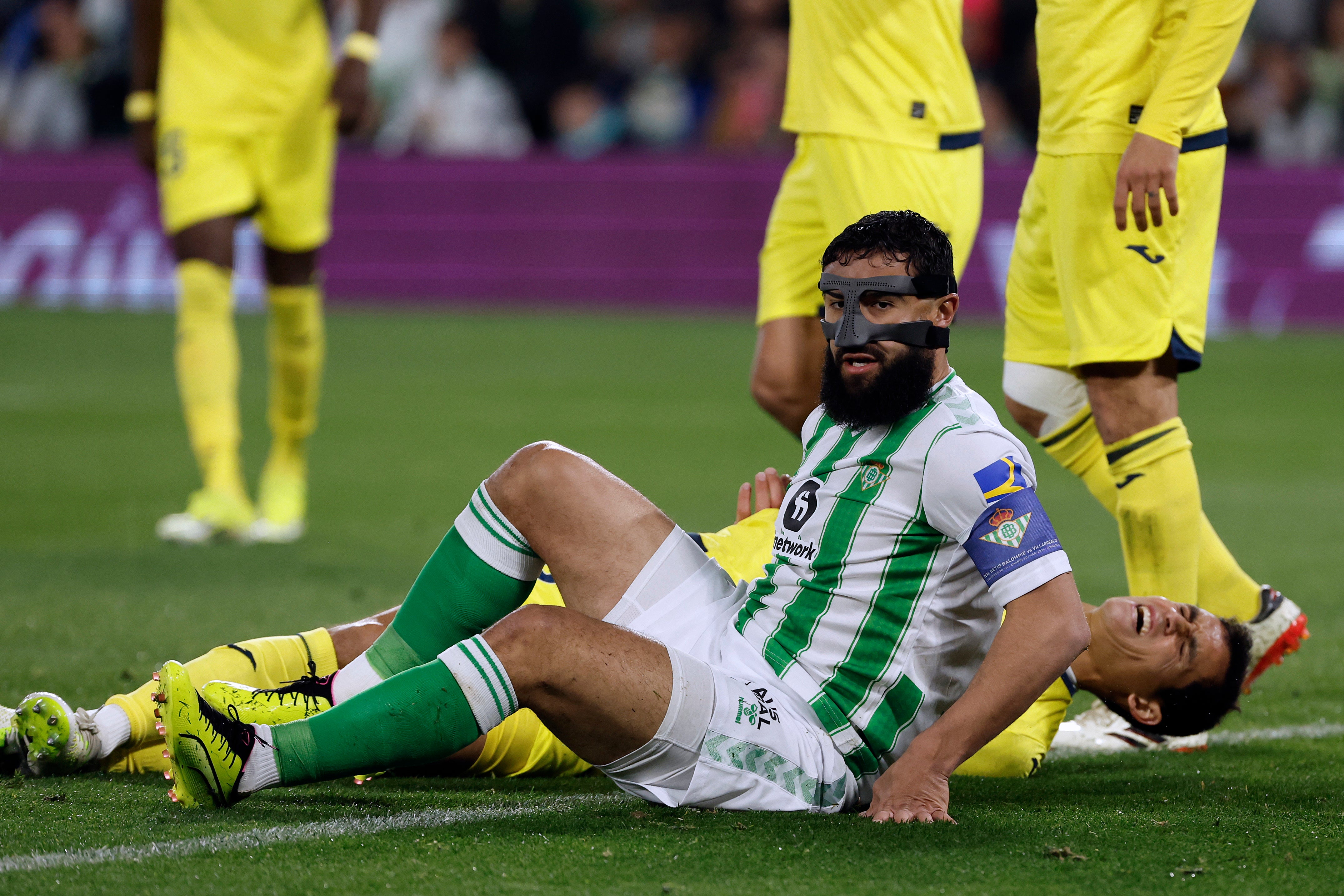 El Villarreal remonta en el Villamarín a un Betis descompuesto tras el descanso El Villarreal remonta en el Villamarín a un Betis descompuesto tras el descanso