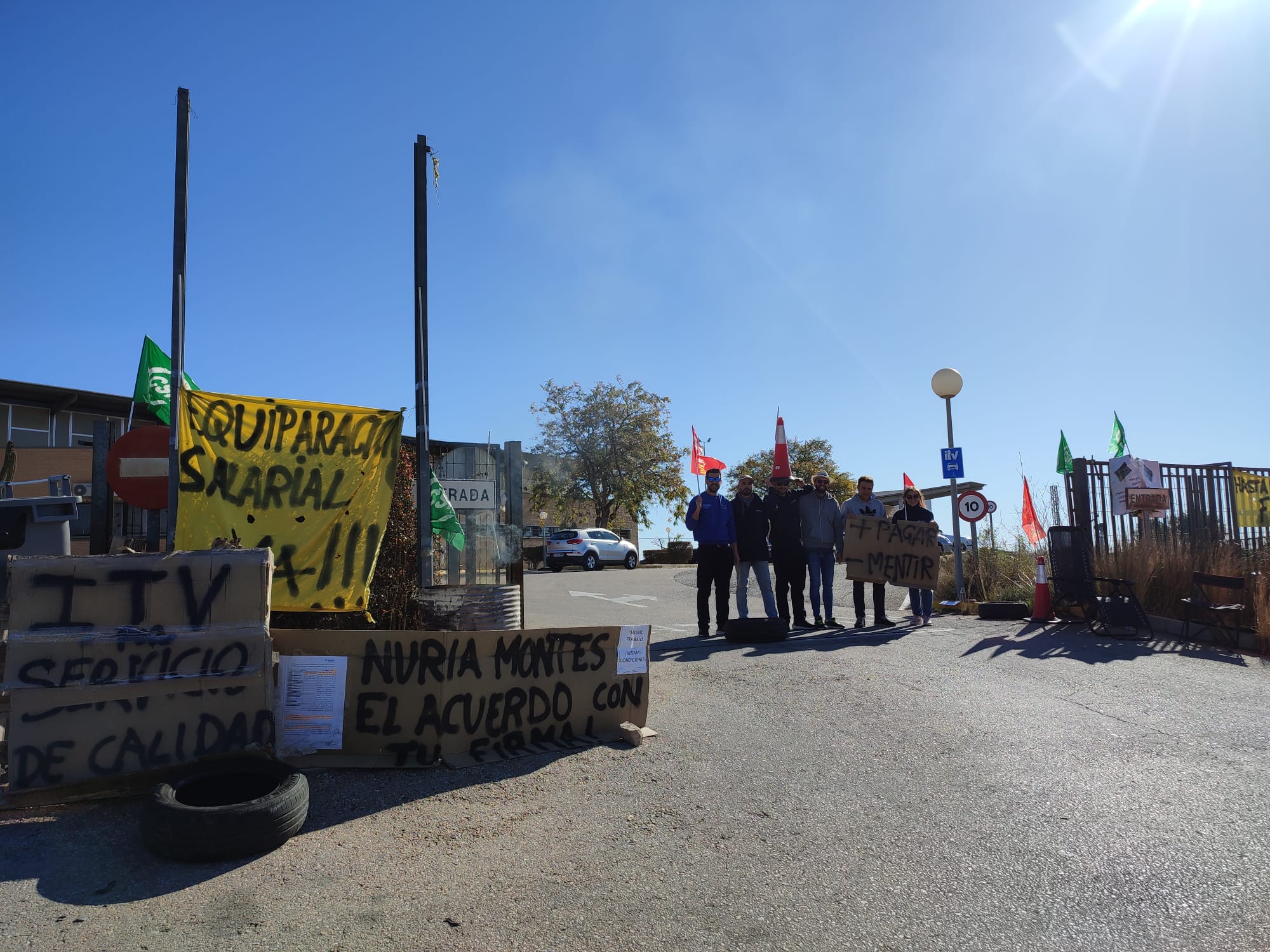 Los trabajadores de las ITV de Elche, Novelda y Villena persisten en las jornadas de huelga Los trabajadores de las ITV de Elche, Novelda y Villena persisten en las jornadas de huelga