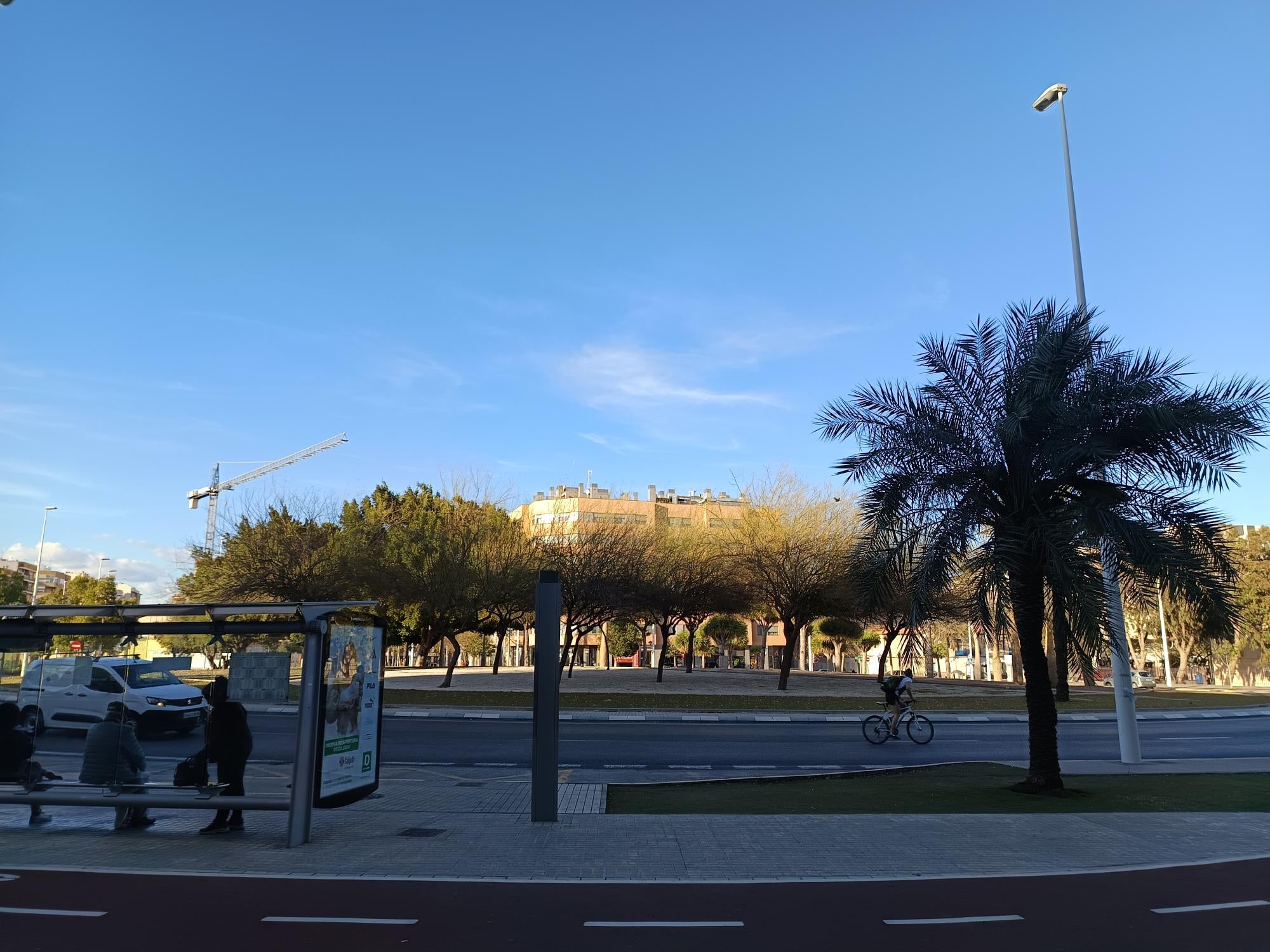 Elche, Crevillent y Santa Pola esperan un martes soleado, viento flojo y temperaturas sin cambios Elche, Crevillent y Santa Pola esperan un martes soleado, viento flojo y temperaturas sin cambios