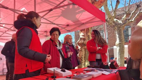 Voluntarias en el D&iacute;a de Puertas Abiertas de la Cruz Roja