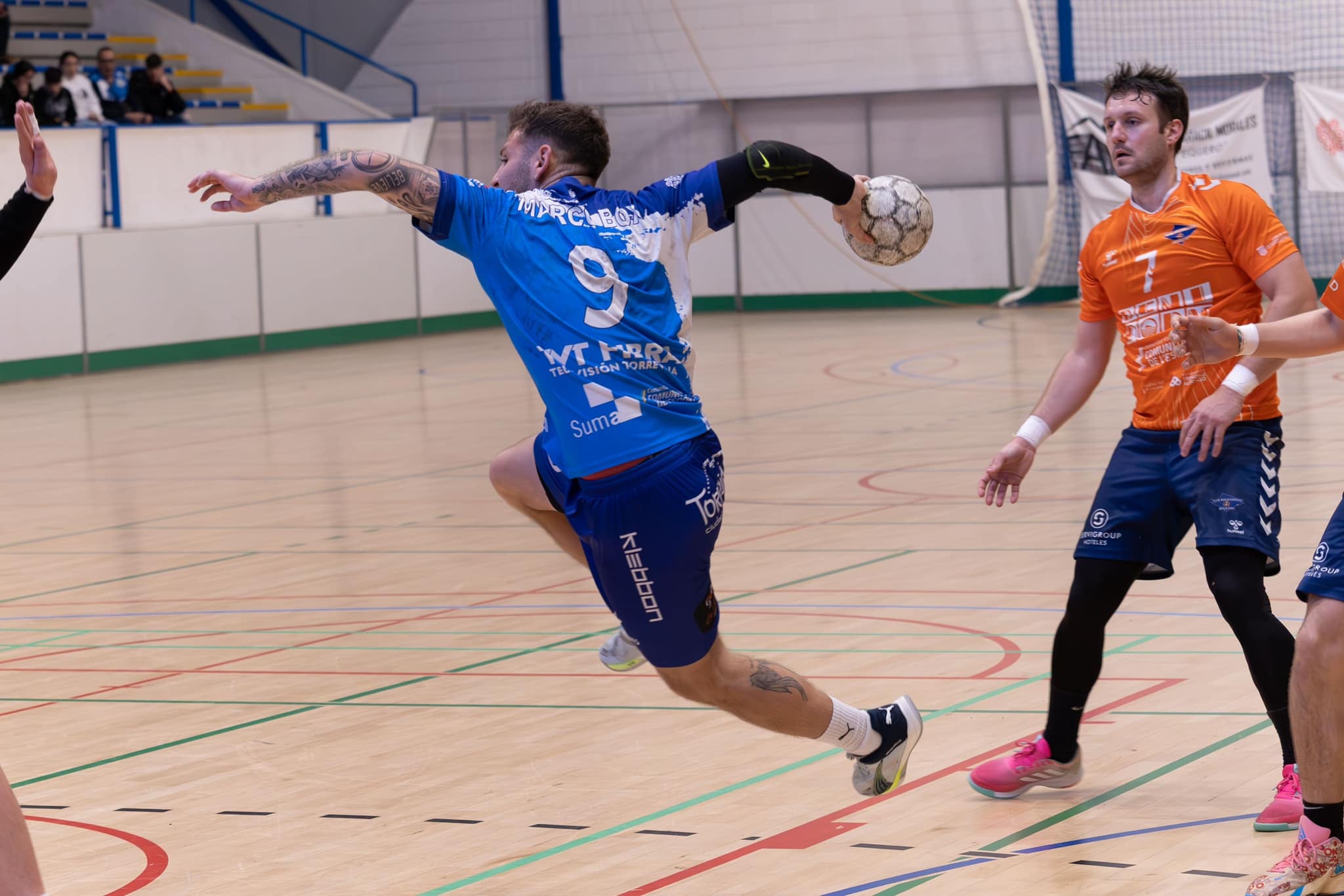 El Balonmano Mare Nostrum Torrevieja logra su segunda victoria consecutiva frente al colista El Balonmano Mare Nostrum Torrevieja logra su segunda victoria consecutiva frente al colista