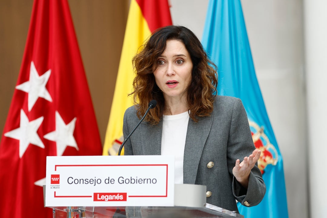 Ayuso asegura que es Hacienda quien le debe a su pareja 600.000 euros y pide a Sánchez que se relaje Ayuso asegura que es Hacienda quien le debe a su pareja 600.000 euros y pide a Sánchez que se relaje