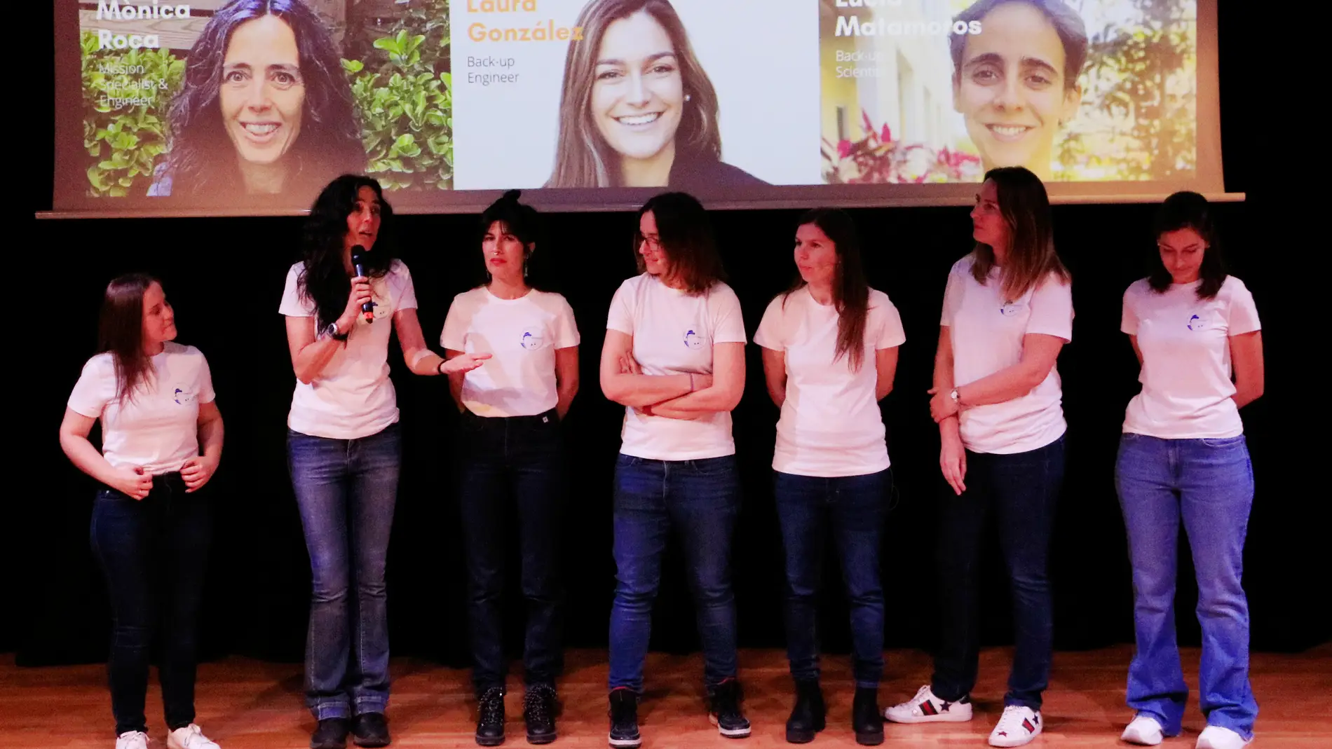 9 dones catalanes es preparen per una nova expedició simulada a Mart.