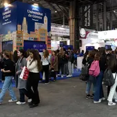 Jóvenes en el Saló de l'Ensenyament Jóvenes en el Saló de l'Ensenyament