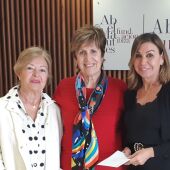 La Fundación Abel Matutes dona un año más 3.000 euros a la Asociación Pitiusa de Ayuda a Afectados de Cáncer (APAAC)