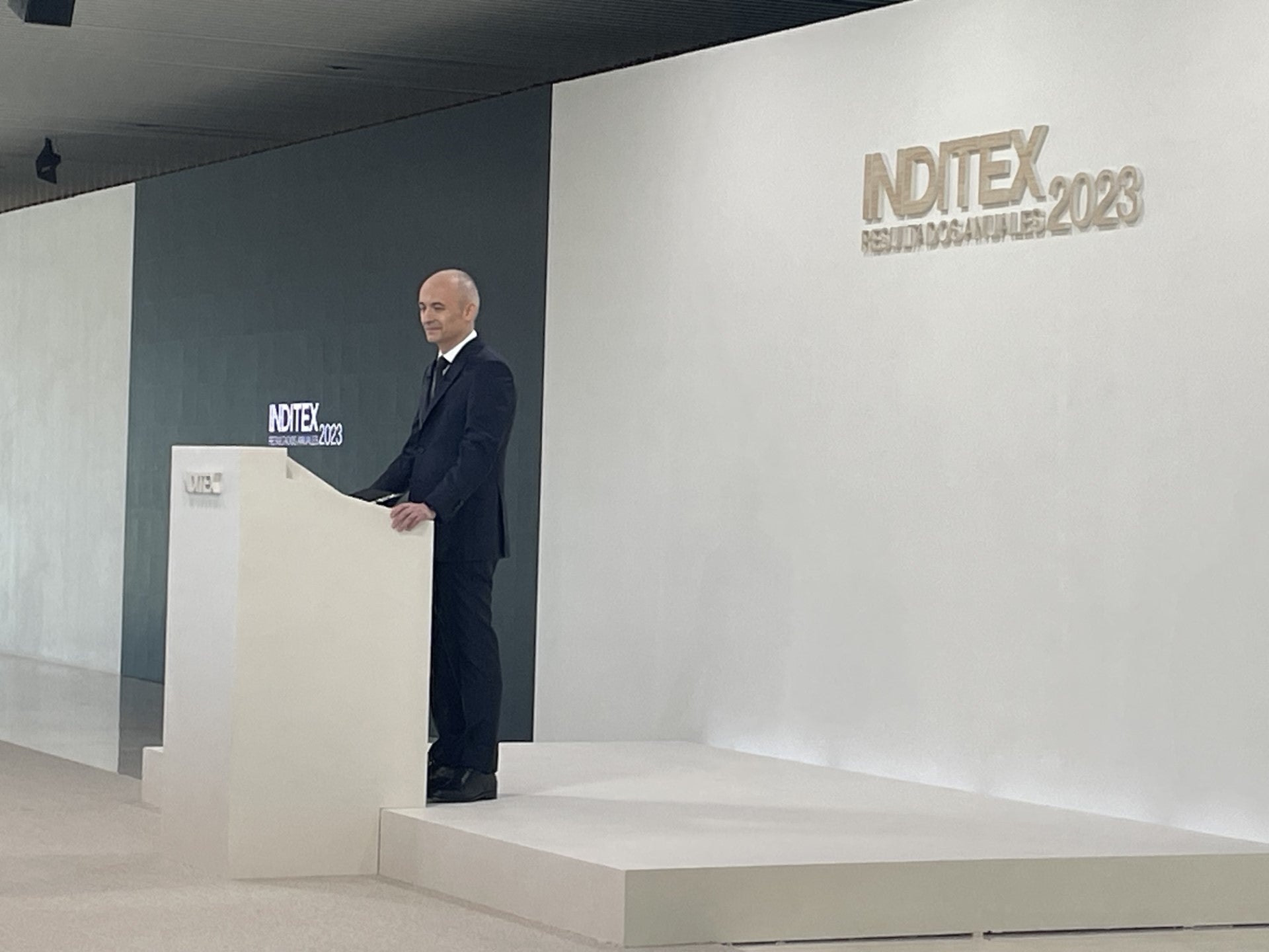 Inditex supera por primera vez los 5.000 millones de euros de beneficio Inditex supera por primera vez los 5.000 millones de euros de beneficio