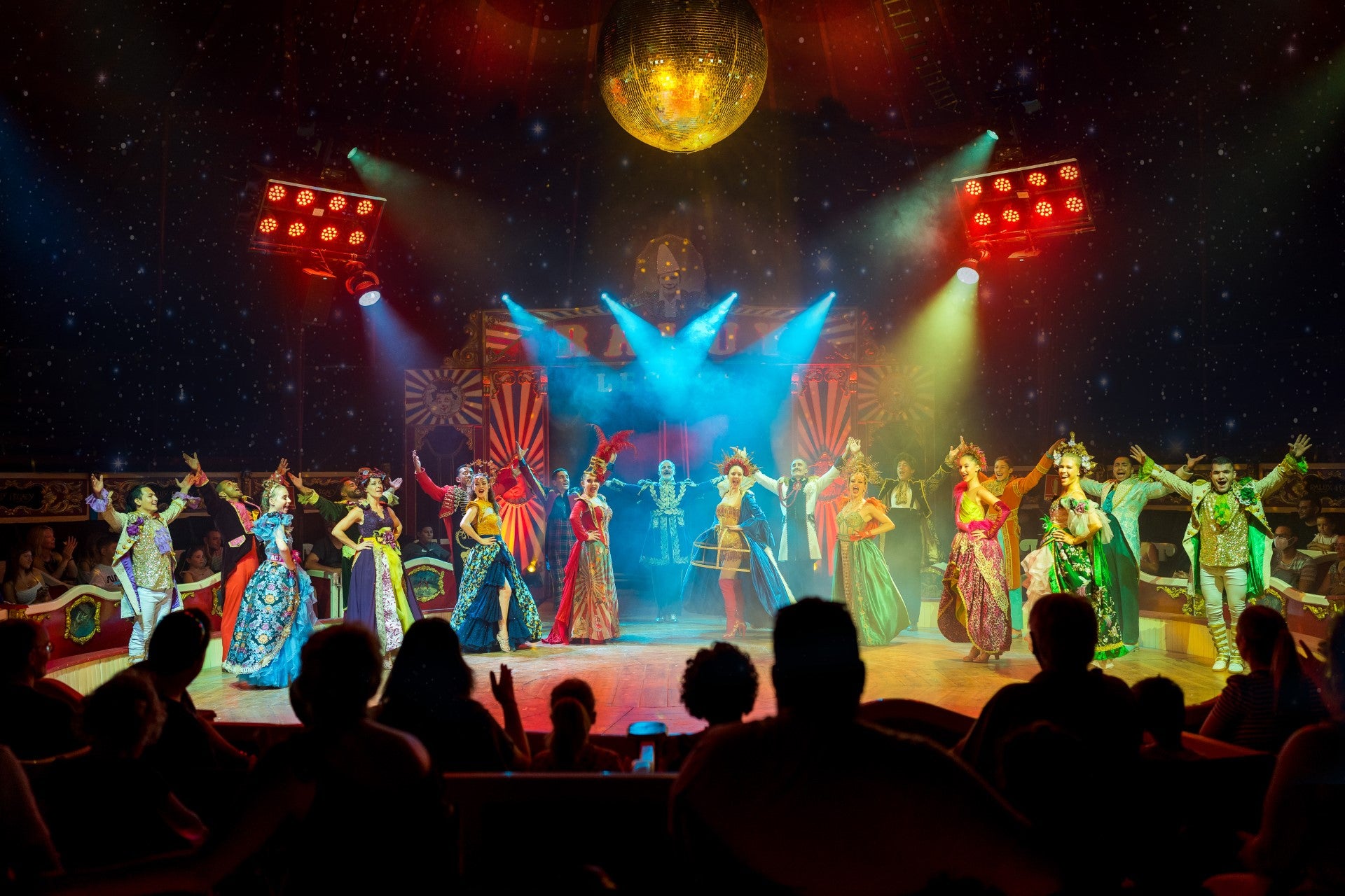 Llega a Elche el Circo Raluy con un espectáculo cargado de magia y emoción para disfrutar con los cinco sentidos Llega a Elche el Circo Raluy con un espectáculo cargado de magia y emoción para disfrutar con los cinco sentidos