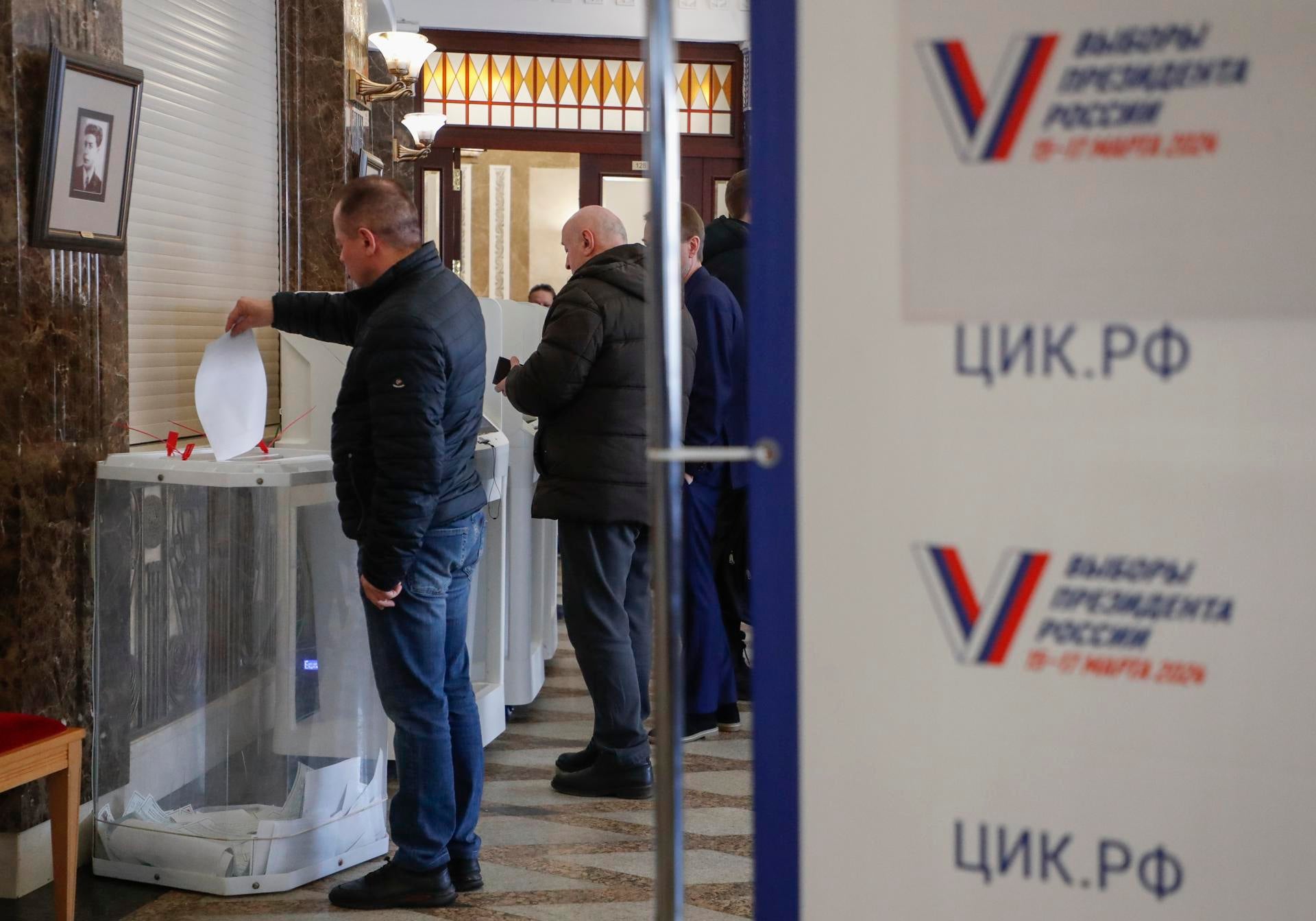 Tertulia: Rusia celebra las octavas elecciones presidenciales de su historia Tertulia: Rusia celebra las octavas elecciones presidenciales de su historia