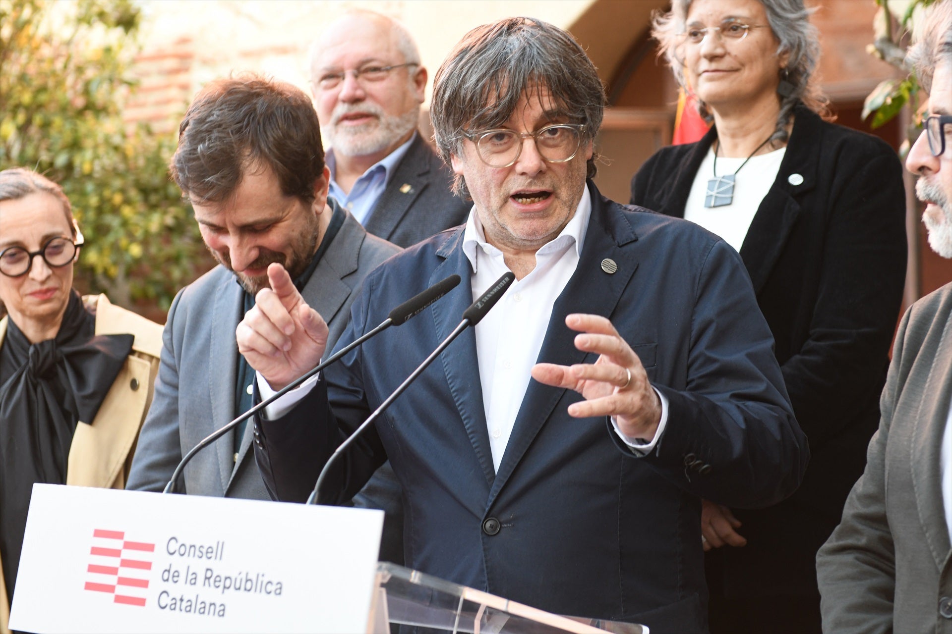 El abogado de Puigdemont dice que está dispuesto a volver y ser detenido: "No podrán impedir que sea president" El abogado de Puigdemont dice que está dispuesto a volver y ser detenido: "No podrán impedir que sea president"