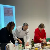 José Mª Astasio de Duelos y Quebrantos imparte "II Taller de cocina saludable" en Valdepeñas José Mª Astasio de Duelos y Quebrantos imparte "II Taller de cocina saludable" en Valdepeñas