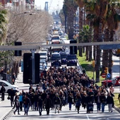 Una concentración de funcionarios de prisiones ante el Departamento de Justicia tras el asesinato de la cocinera. Una concentración de funcionarios de prisiones ante el Departamento de Justicia tras el asesinato de la cocinera.