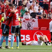 Jugadores del Sevilla, tras caer derrotados por el Celta de Vigo.