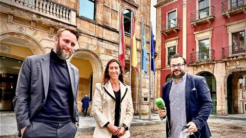 Ra&uacute;l Rodr&iacute;guez en la Plaza Mayor de Gij&oacute;n
