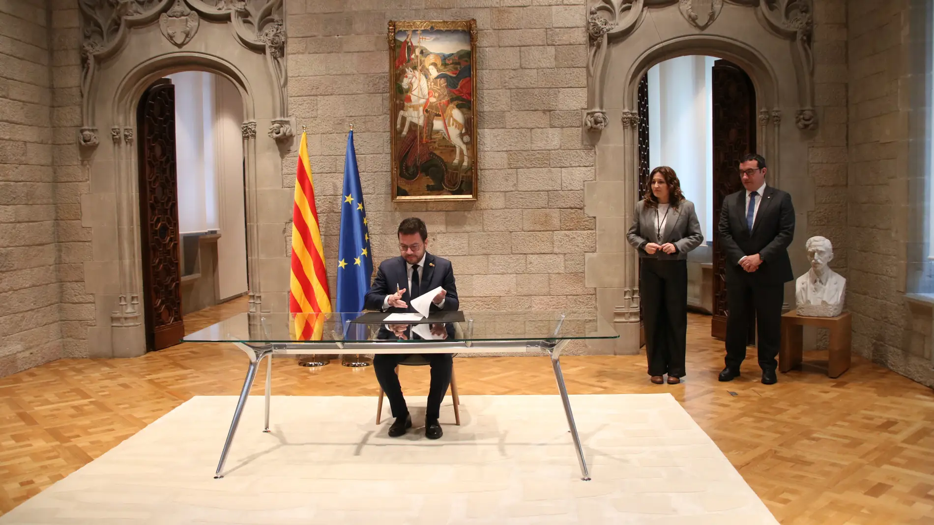 Eleccions a Catalunya el 12 de maig: vot per correu i sorteig de les meses