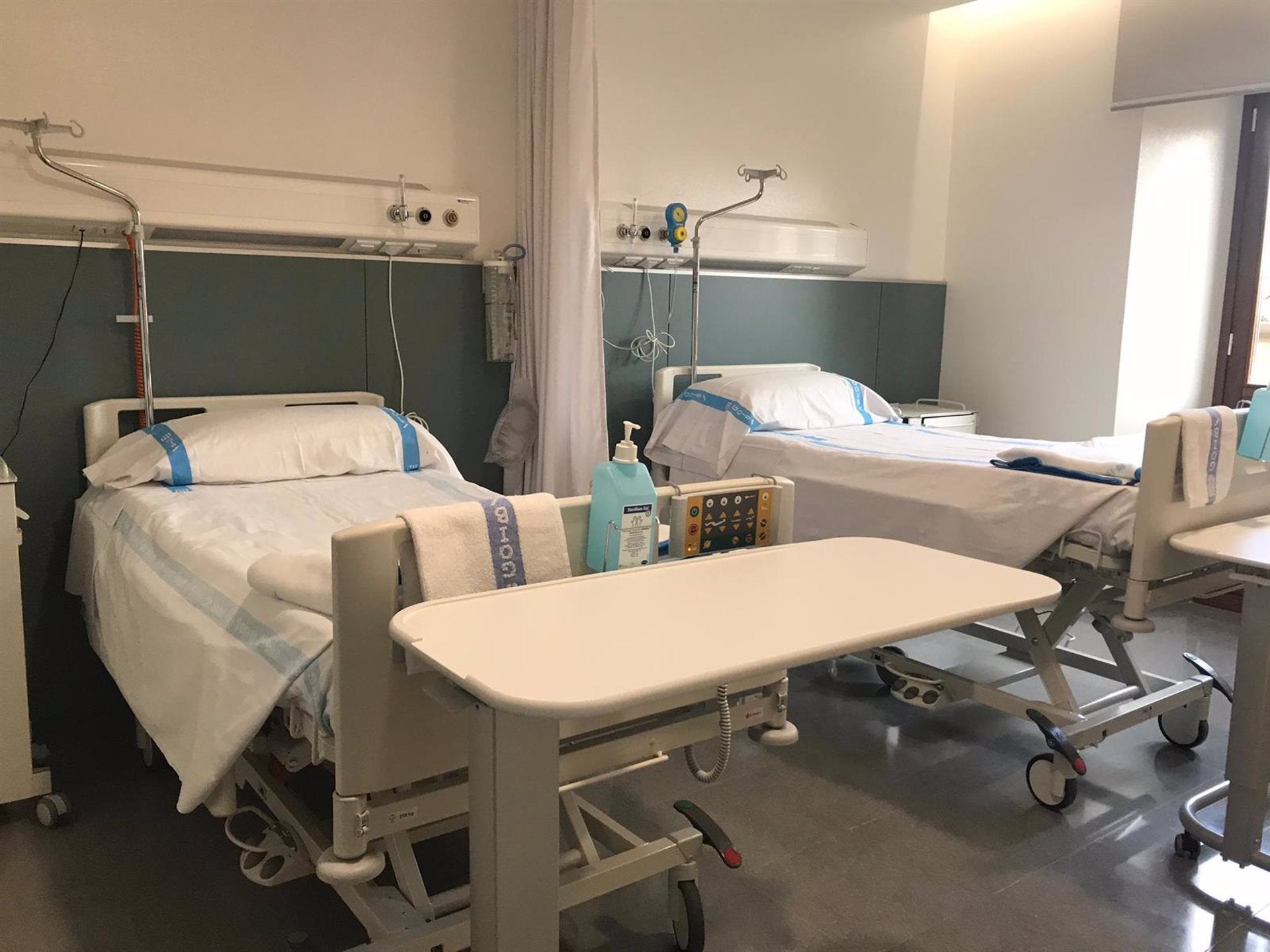 Detenido un auxiliar de enfermería por presunta agresión sexual a una paciente en un hospital de Sevilla Detenido un auxiliar de enfermería por presunta agresión sexual a una paciente en un hospital de Sevilla