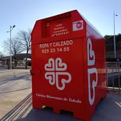 Inserta Toledo y Luz del Tajo instalan dos contenedores para ropa Inserta Toledo y Luz del Tajo instalan dos contenedores para ropa