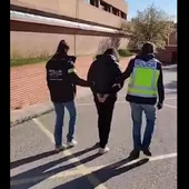 Detenido un hombre de 31 años por abusar de menores y compartir pornografía infantil/ @mossos Detenido un hombre de 31 años por abusar de menores y compartir pornografía infantil/ @mossos