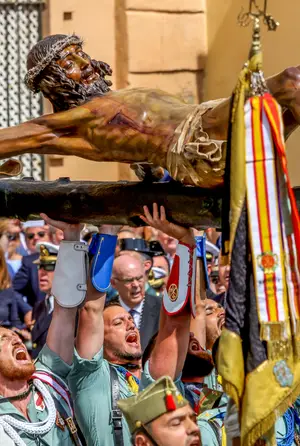 Horario de las Guardias y traslado del Cristo de Mena Horario de las Guardias y traslado del Cristo de Mena