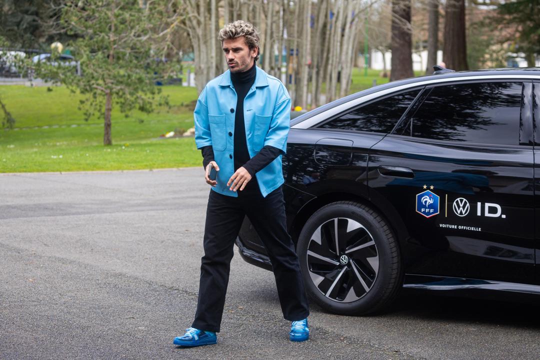 Griezmann abandona la concentración de Francia por problemas en el tobillo Griezmann abandona la concentración de Francia por problemas en el tobillo