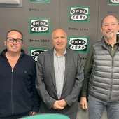 Saúl Viciano, Javier Valls y Andrés Vera visitan los estudios de Onda Cero Castellón. Saúl Viciano, Javier Valls y Andrés Vera visitan los estudios de Onda Cero Castellón.