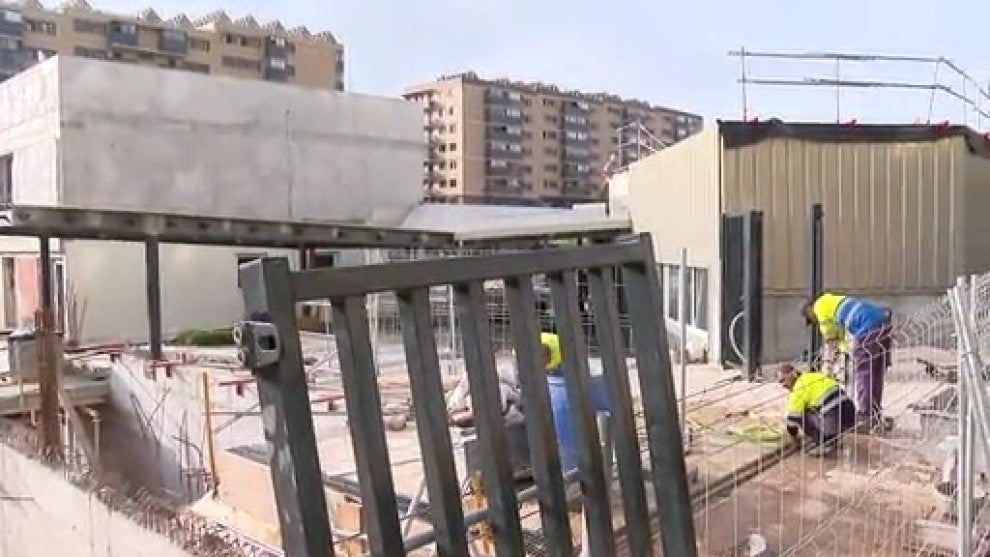 El Gobierno aragonés retoma las obras del colegio de Arcosur El Gobierno aragonés retoma las obras del colegio de Arcosur
