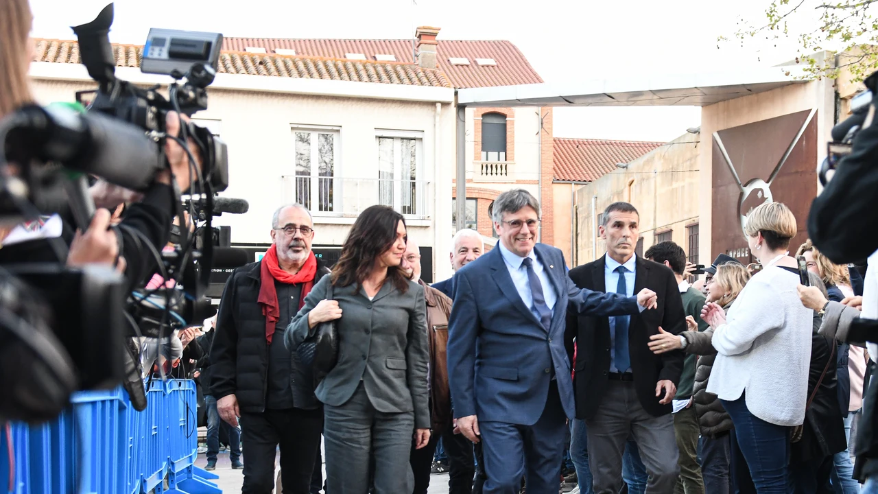 ¿Por qué Puigdemont ha anunciado su candidatura desde Elna?