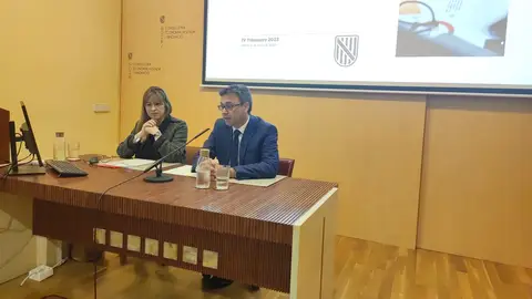 La directora general de Economía y Estadística, Catalina Barceló, junto al vicepresidente y conseller de Economía, Hacienda e Innovación, Antoni Costa La directora general de Economía y Estadística, Catalina Barceló, junto al vicepresidente y conseller de Economía, Hacienda e Innovación, Antoni Costa