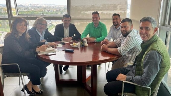 El alcalde de Orxeta solicita ayuda al Consell para financiar el riego por goteo El alcalde de Orxeta solicita ayuda al Consell para financiar el riego por goteo