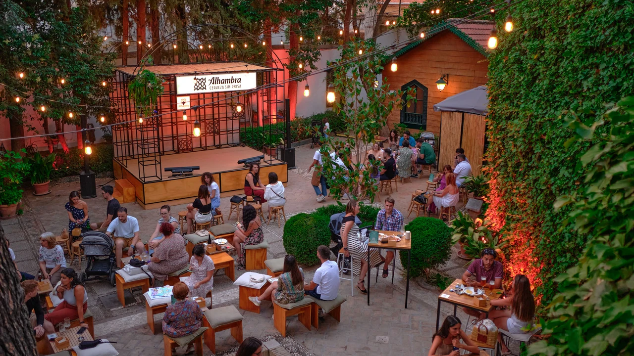 Jardín Alhambra reabre en abril su oasis urbano de la cuesta de Gomérez
