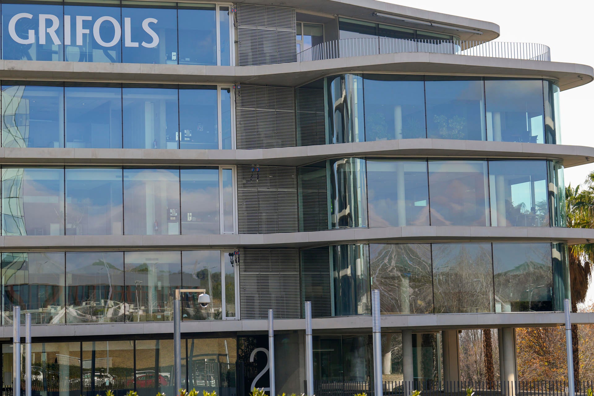 La CNMV ve "deficiencias relevantes" en las cuentas de Grifols pero no requiere su reformulación La CNMV ve "deficiencias relevantes" en las cuentas de Grifols pero no requiere su reformulación