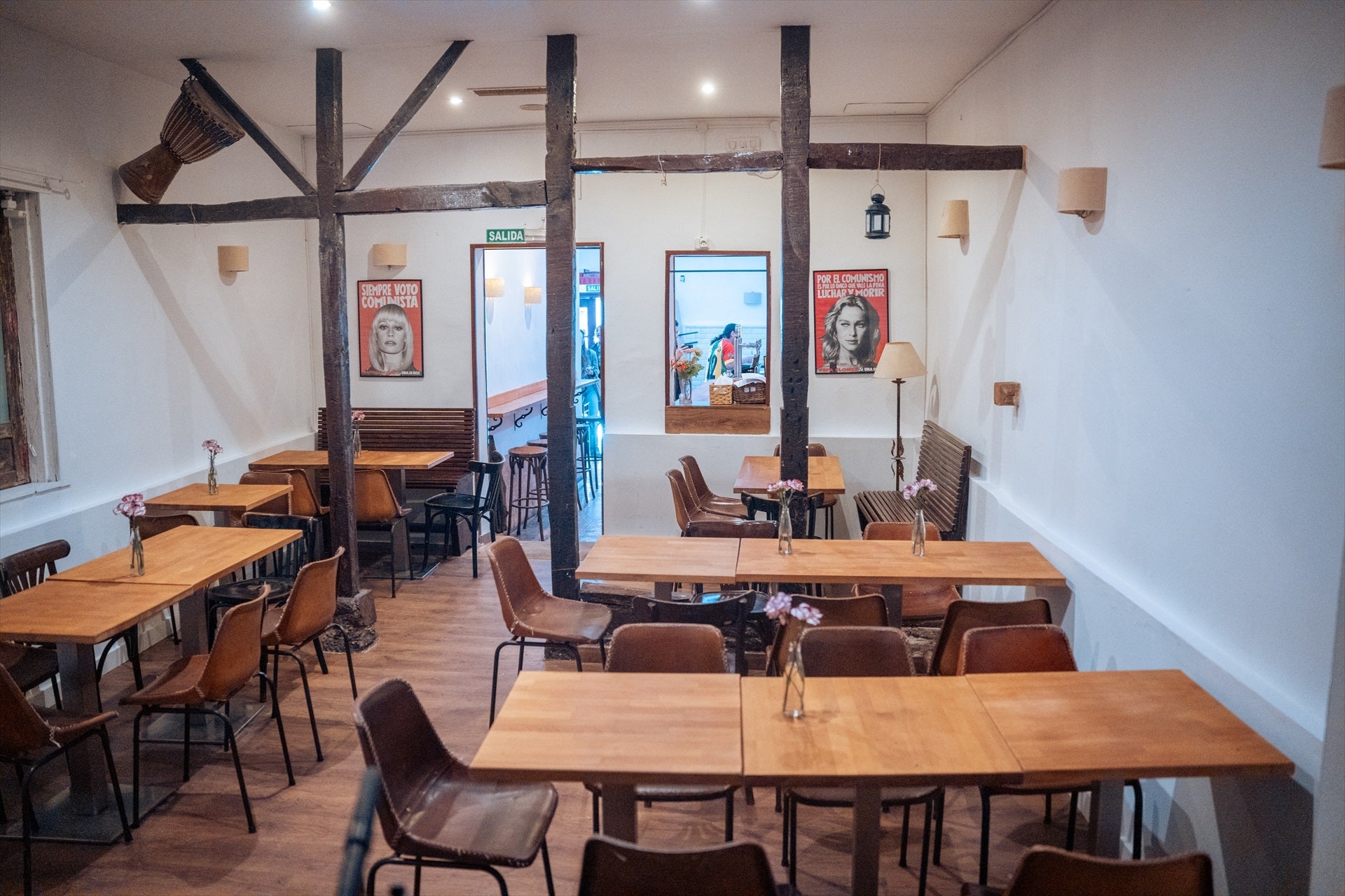 Primer contratiempo para Pablo Iglesias con su taberna: han tenido que cancelar todas las reservas Primer contratiempo para Pablo Iglesias con su taberna: han tenido que cancelar todas las reservas