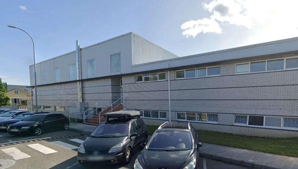 Valdés reformara la piscina de Luarca tras treinta años. Valdés reformara la piscina de Luarca tras treinta años.