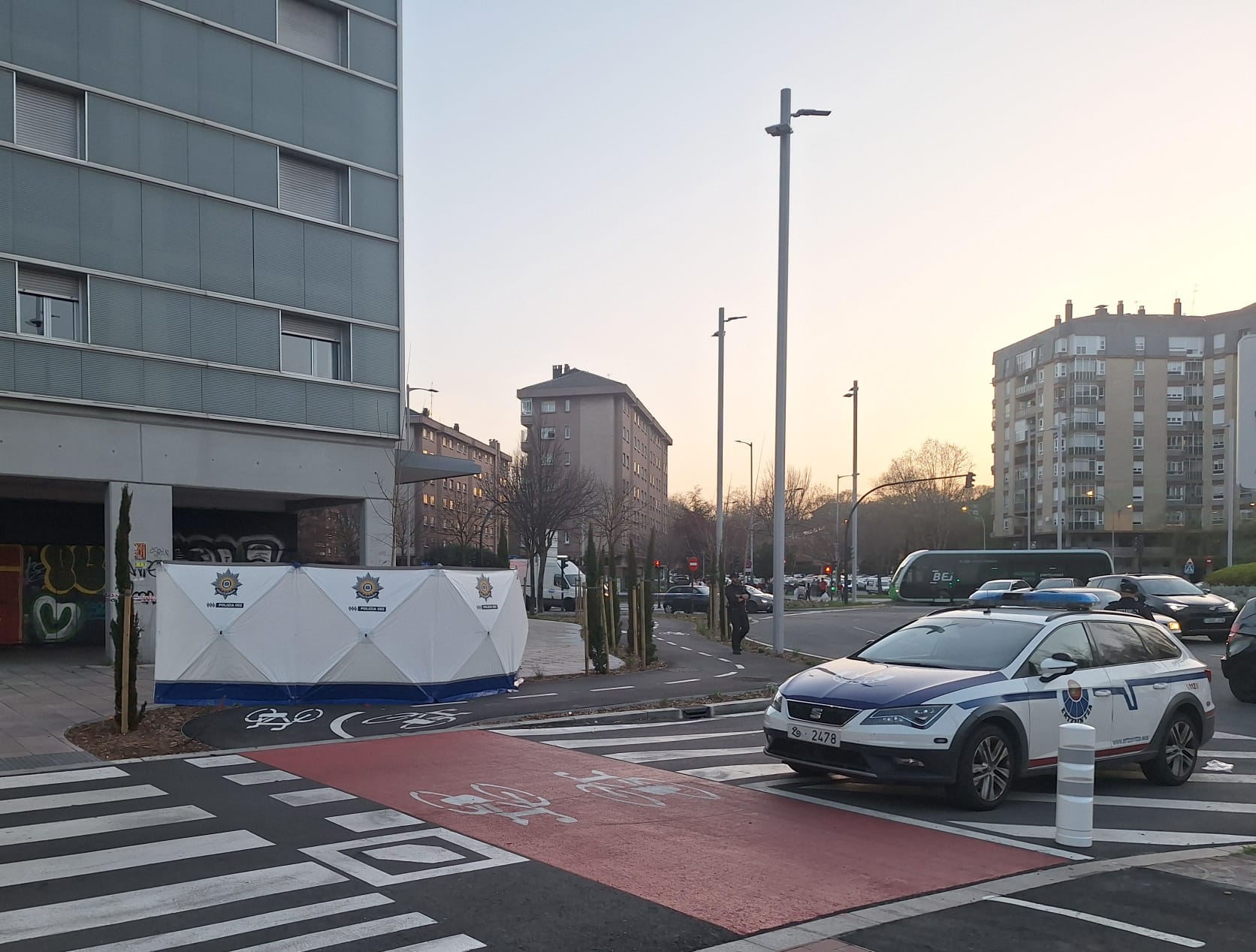 En libertad el padre del bebé de 11 meses que cayó desde un quinto piso en Vitoria En libertad el padre del bebé de 11 meses que cayó desde un quinto piso en Vitoria