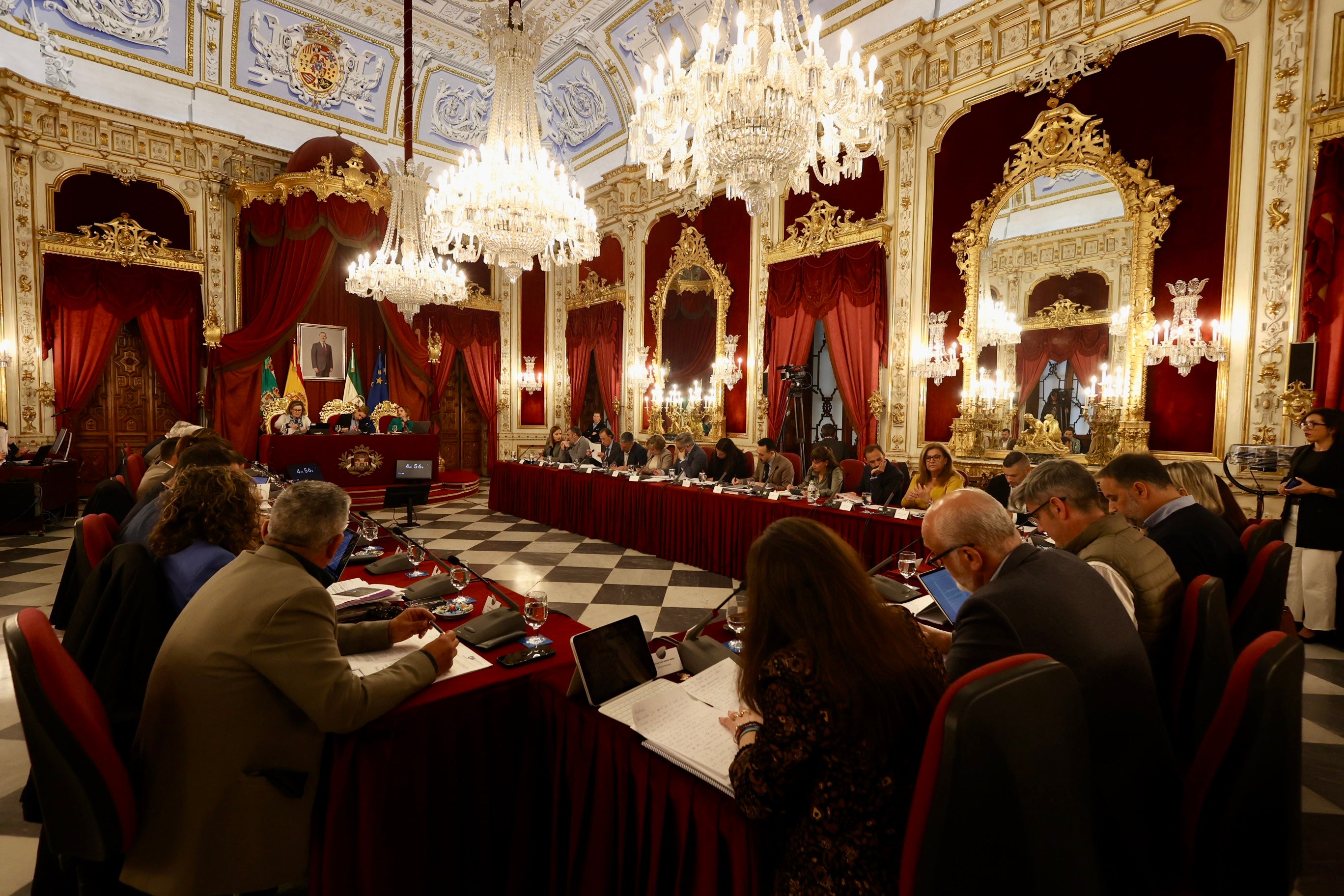 La Diputación de Cádiz crea una Mesa de Diálogo Social para fomentar la “gobernanza participativa” en los asuntos públicos La Diputación de Cádiz crea una Mesa de Diálogo Social para fomentar la “gobernanza participativa” en los asuntos públicos
