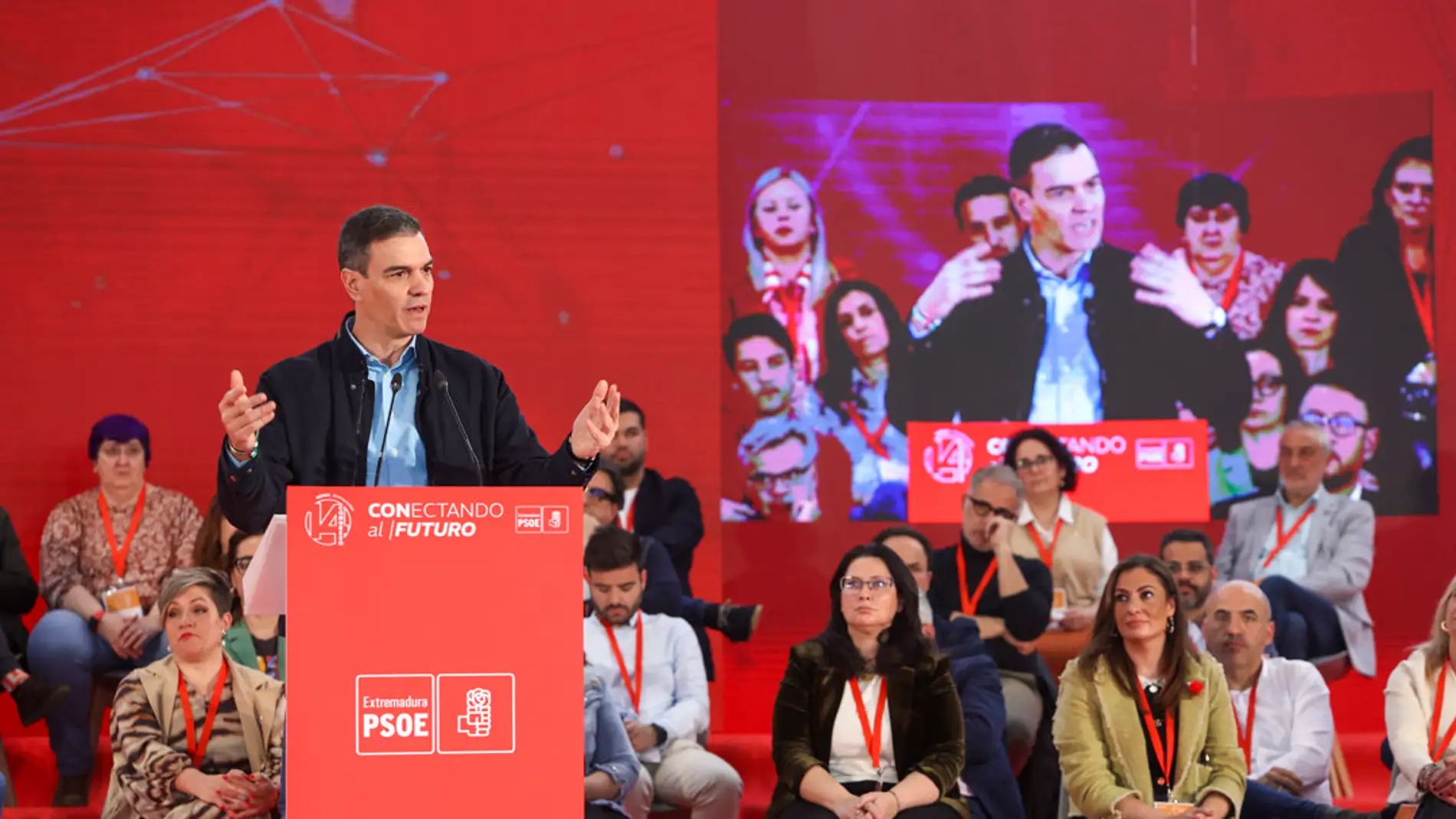 Pedro Sánchez presume de que España "rompe los récords de empleo" frente a la "toxicidad" del PP
