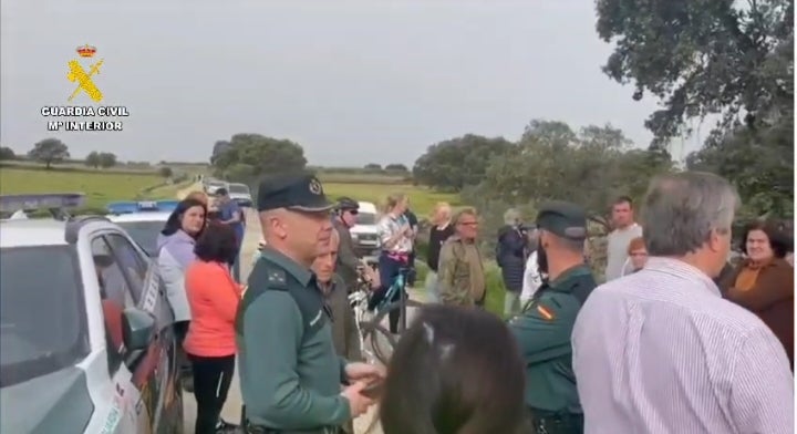Hallan el cadáver de un hombre, en el lugar donde se buscaba a un vecino de Valdefuentes desaparecido Hallan el cadáver de un hombre, en el lugar donde se buscaba a un vecino de Valdefuentes desaparecido